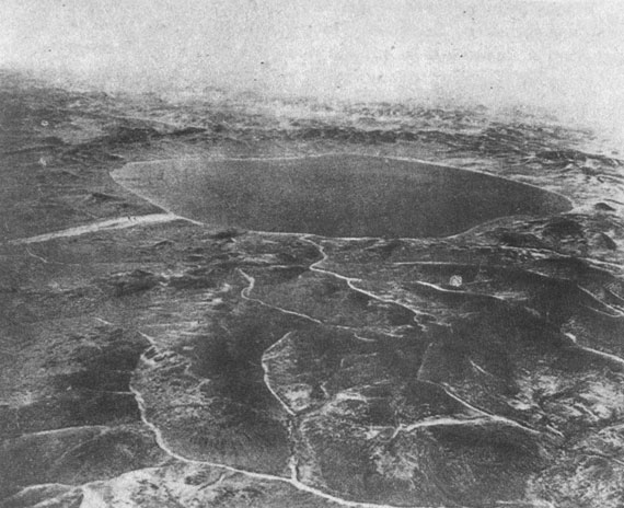 Метеоритный кратер Эльгыгытгын. Фото Л. Б. Грановского. Вид с юго-востока